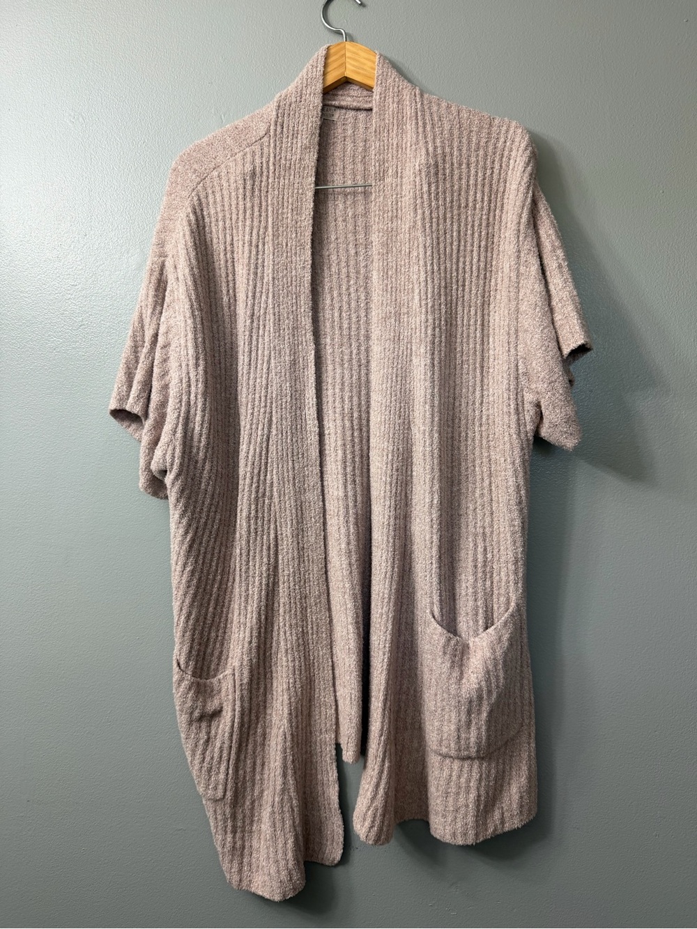 Barefoot Dreams cozy Open-Front Ribbed Short-Sleeve Cardigan - Taupe large